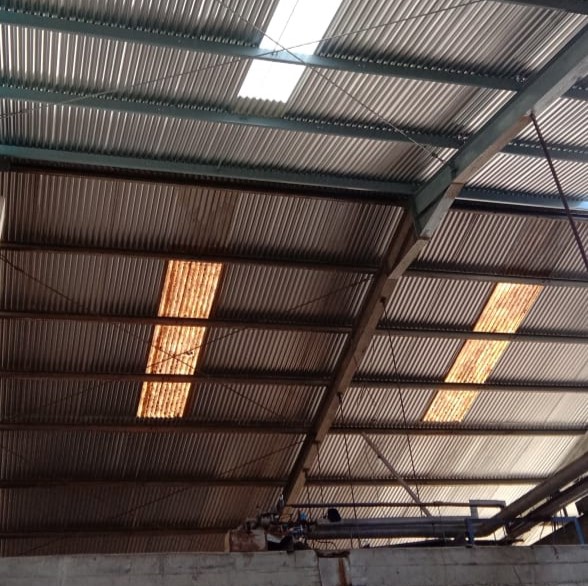 PEKERJAAN BONGKAR PASANG GUDANG DI PT. RADIOS APIRJA - SORONG,PAPUA.